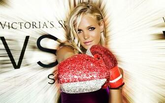 Erin Heatherton Desktop Wallpaper