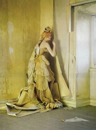 Well Actually The Yellow Wallpaper Stella Tennant Doors