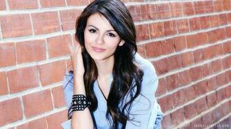 Victoria Justice Wallpaper Background In