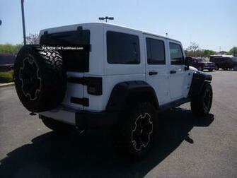 Jeep Wrangler Unlimited Lifted Blue
