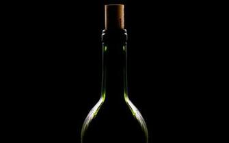 Wallpaper Wine Bottle Minimalism Drink