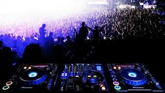 Learn To Dj With Lessons From Discosapien Academy
