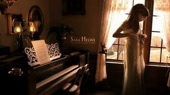 With Piano Beauty Model Photo Wallpaper