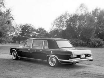 Mercedes Benz Pullman Landaulet Papal Car Static