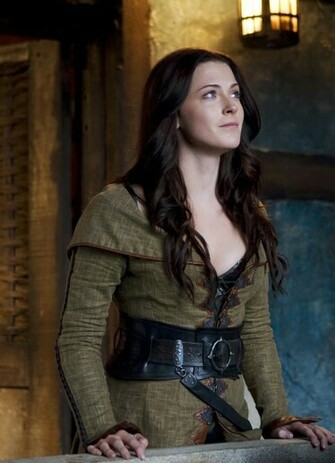 Regan Legend Of The Seeker Swords Kahlan Amnell