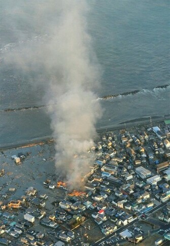 Japan Tsunami Wallpaper