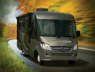 Winnebago Via W906 Motorhome Camper Wallpaper Background