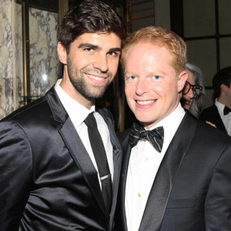 Jesse Tyler Ferguson X Wallpaper