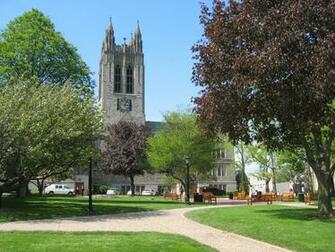 Boston College Campus Wallpaper Capoliveri Apre Le Sue Porte A