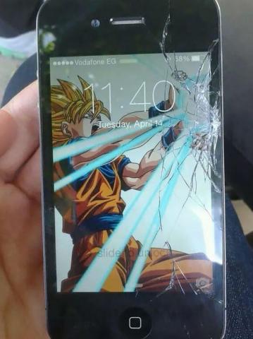 Cracked Screen These Wallpaper Will Turn Your Broken iPhone Into