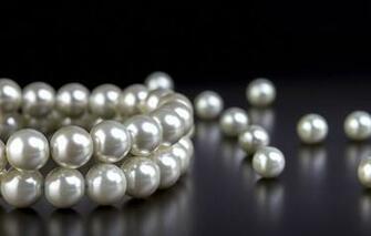 White Pearls Elegance Luxury Gift Wallpaper Photos