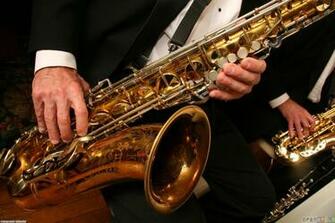 Saxophone Wallpaper Open Walls
