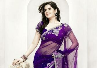 Zarine Khan In Saree Photo HD Wallpaper Under The