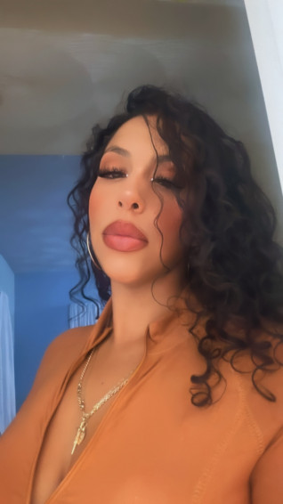 Brandi On Wallpaper