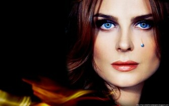 Emily Deschanel Wallpaper