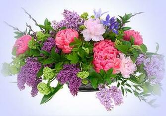 Blooms And Lilacs Wallpaper