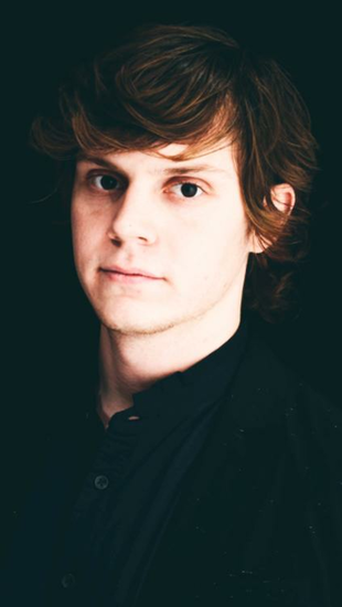 Evan Peters Background