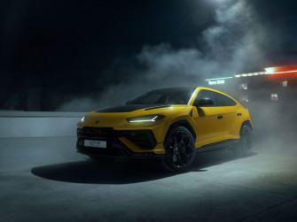 Lamborghini Urus Performante Molto Caldo Details