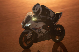 Bmw S Baby Sportsbike Arrives German Firm Reveal Fully Faired