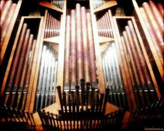 Pipe Organ Wallpaper