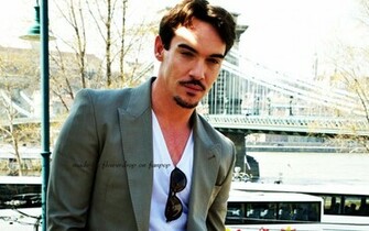Jonathan Wallpaper Rhys Meyers