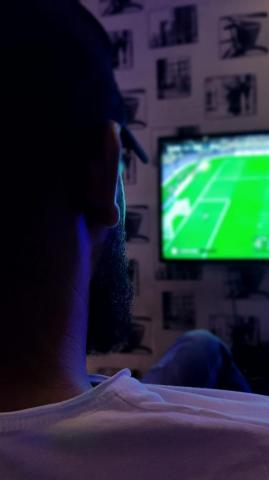 Watching Football Pictures Image