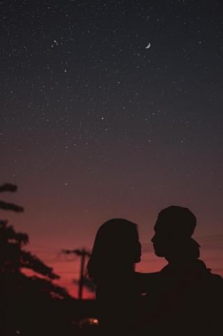 Couple Dark Pictures Image