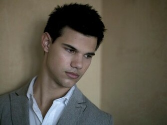 Taylor Lautner Wallpaper