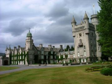 Balmoral Castle Masquerade Wallpaper