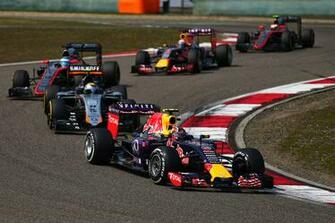 Red Bull Teams Eye Mercedes Honda Power For F1 Fansite