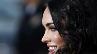 Megan Fox Tongue Tip Out Picture For iPhone Blackberry iPad