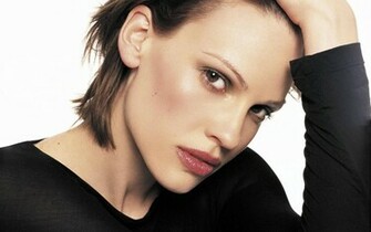 Hilary Swank Wallpaper