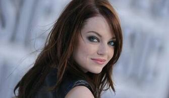 Emma Stone iPhone Wallpaper