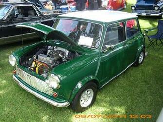 Classic Mini Cooper Wallpaper