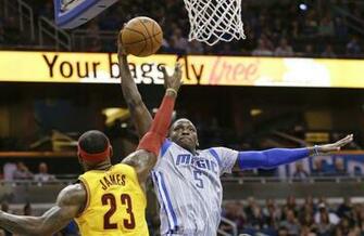 Lebron Dunk Wallpaper