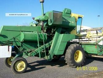 John Deere Combine Wallpaper