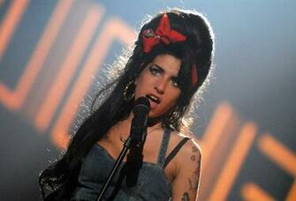 Amy Winehouse Wallpaper HD