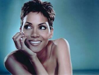 Halle Berry HD Wallpaper Desktop