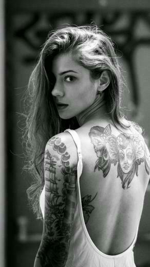 Tattoo Girl iPhone Wallpaper On