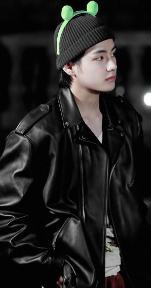 Taehyung Kim Wallpaper