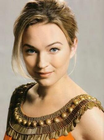 Sophia Myles Wallpaper