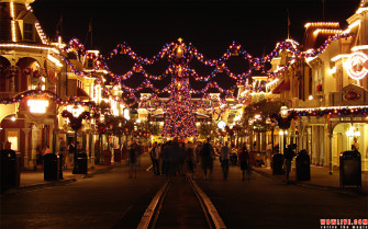 Magic Kingdom Christmas Wallpaper