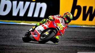 Wallpaper Valentino Rossi On Ducati Motorcycle 1080p HD