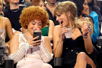 Taylor Swift S Night At The Mtv Vmas Photos