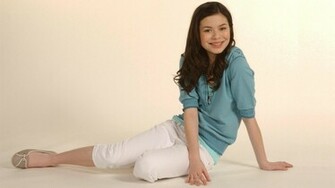 Miranda Cosgrove Wallpaper