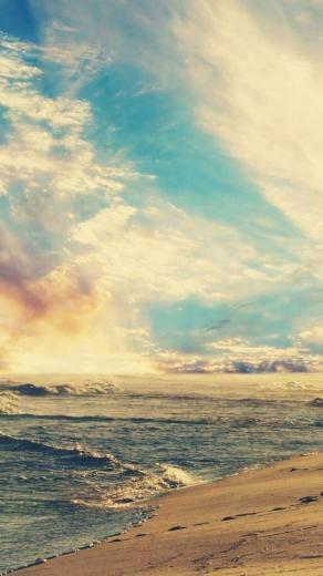 Customize Your iPhone5 With This High Definition Beach