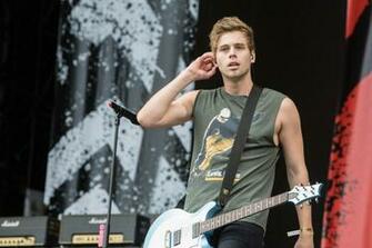 Radio S Big Weekend Luke Hemmings Wallpaper
