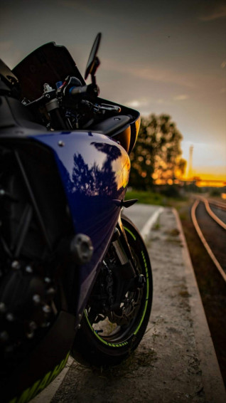 Riders Wallpaper
