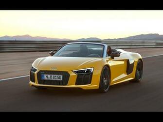 Audi R8 Spyder V10 Motion Wallpaper