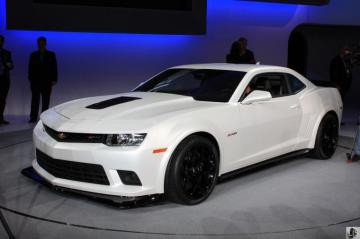 Chevrolet Camaro Z28 HD Wallpaper